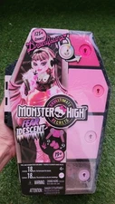Monster High Doll Skulltimate Secrets Fearidescent Draculaura 125 looks