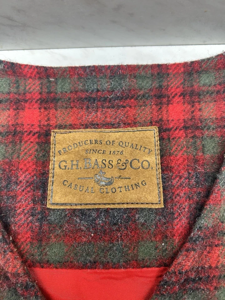 Vintage G.H. Bass & Company Women’s 85% Wool Vest Full Zip Lined Medium Preowned - Image 2 of 4