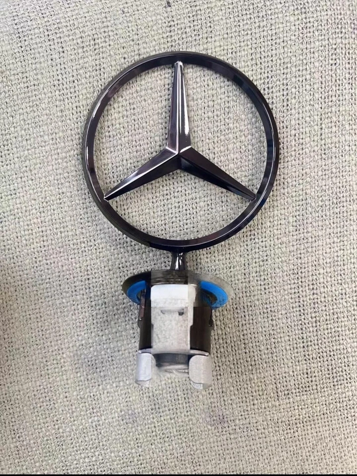 Front Hood Black Standing Emblem Badge 44mm Fit For Mercedes Benz S/E/C Class Foto 2 de 4