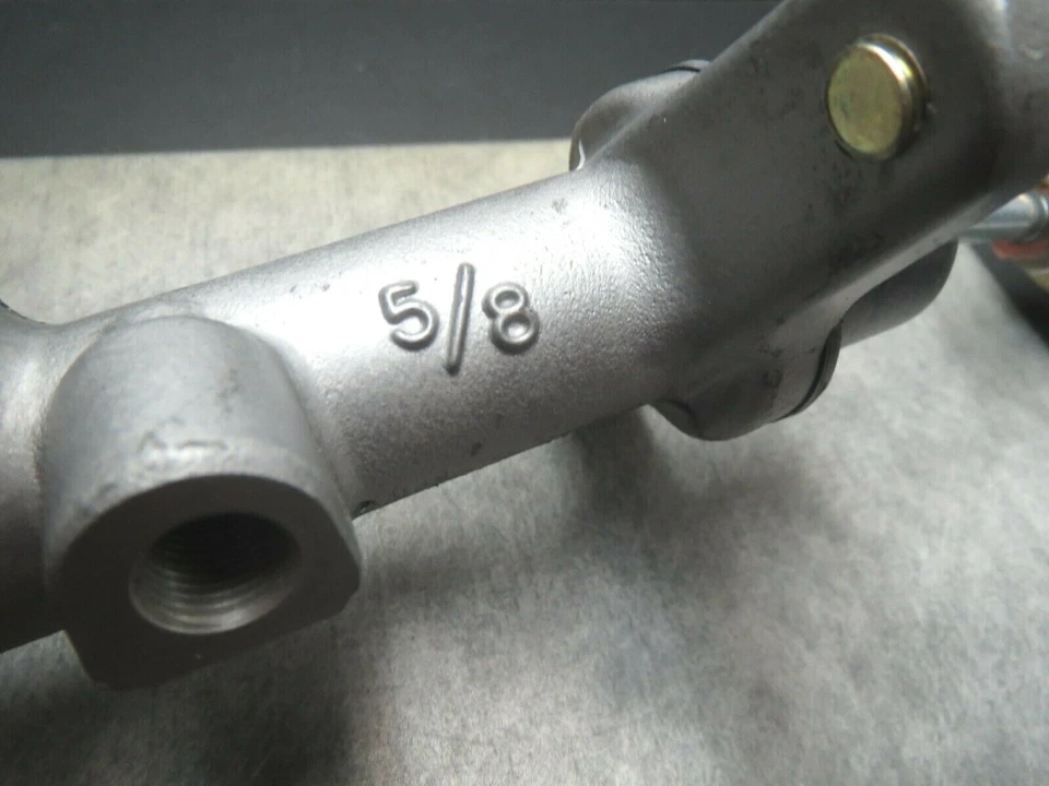 Cilindro maestro de embrague para Toyota Camry Lexus ES250 Hecho en Japón - ¡Envío rápido! Foto 3 de 4