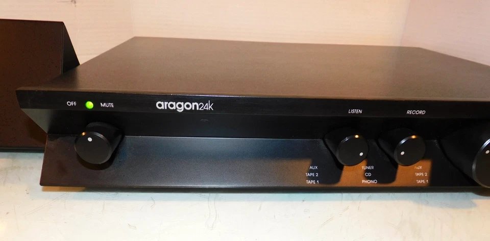 Aragon 24K Stereo Preamplifier with Aragon IPS Power Supply - Image 3 of 4