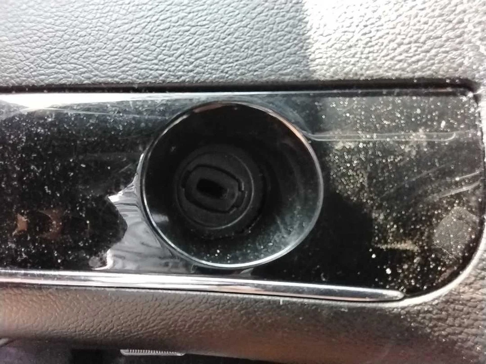 Interruptor de encendido convencional Fobik para caravana 15-20 3008764 Foto 2 de 4