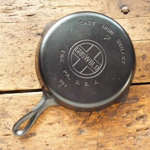 Vintage GRISWOLD Cast Iron SKILLET Frying Pan # 7 LARGE BLOCK LOGO - Ironspoon