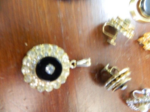 Dirilyte Footed dish & Lot 15 Vintage Costume Jewelry Earrings Pins Rhinestone - Picture 5 of 10