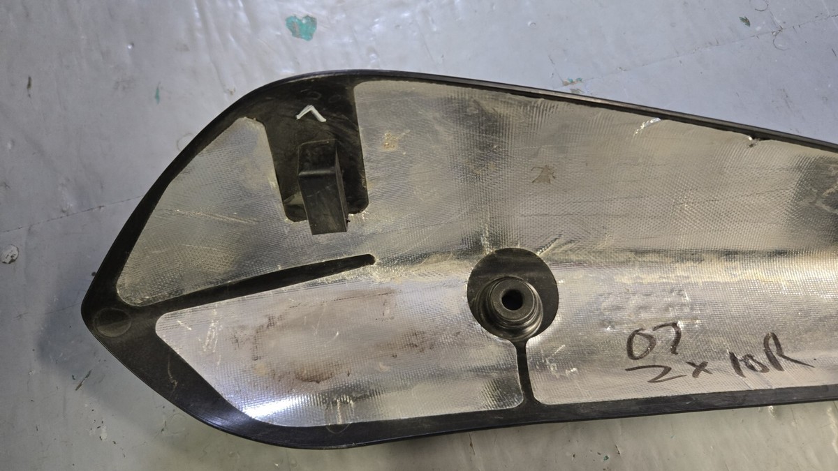 てん様用 OEM KAWASAKI ZX10R / ZX1000 2007 LH SILENCER HEAT GUARD 55020-0262