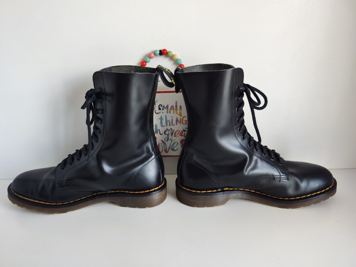 Dr Martens Hawkins 1490 11 hole black england vintage boots