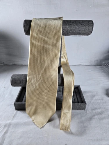 Neo Bill Blass Neck Tie Men's Gold Solid Handmade Silk Formal Classic Adjustable