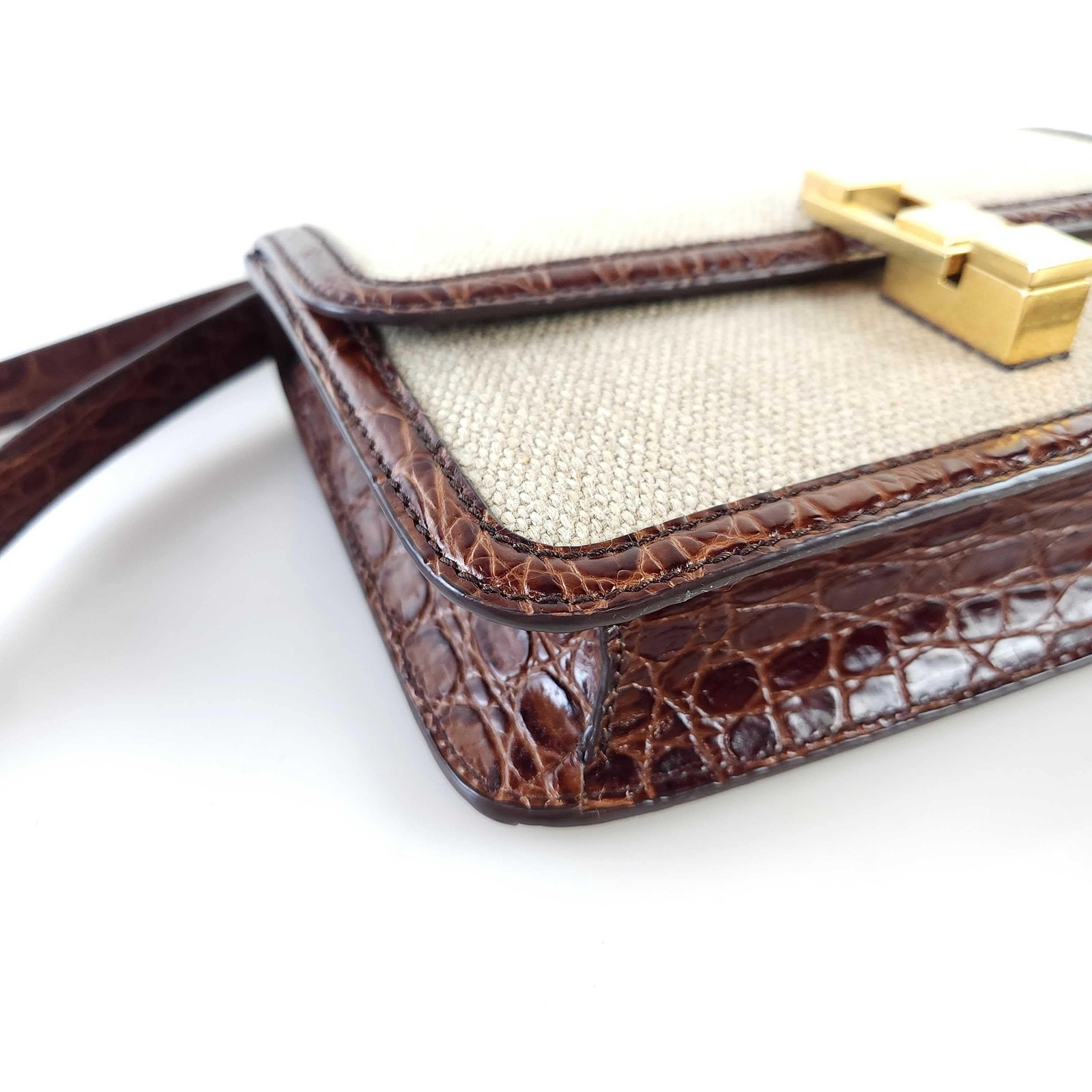 Borsa a tracolla Saint Laurent in rilievo Le Carré 647713 10916