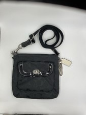 COACH Signature Swingpack Crossbody Bag Purse Black Jacquard Sig C Turnlock Zip