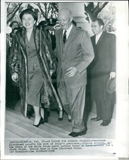 1956 Pres Eisenhower Escorts Signora Gronchi Up Steps Politics Wirephoto 8X10