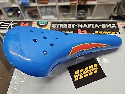 ELINA style BMX BIKE SEAT BLUE LIGHTNING BOLT OLDSCHOOL GT ELINA style BMX BIKE SEAT BLUE LIGHTNING BOLT OLDSCHOOL GT