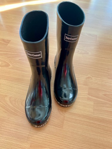 $90 Juicy Couture Rain Boots Tall Black White Logo Through the Boots Size 9 NEW - Picture 4 of 10