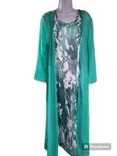 Women's Casual Round Neck  Long Length Two Piece Set  Green & White