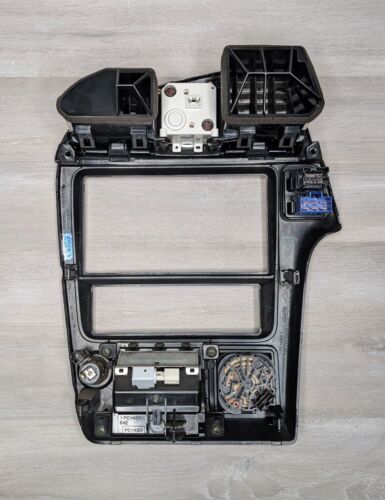 2001-2004 INFINITI QX4 CENTER DASH RADIO BEZEL TRIM PANEL VENTS CLOCK GRAY OEM - Picture 6 of 11
