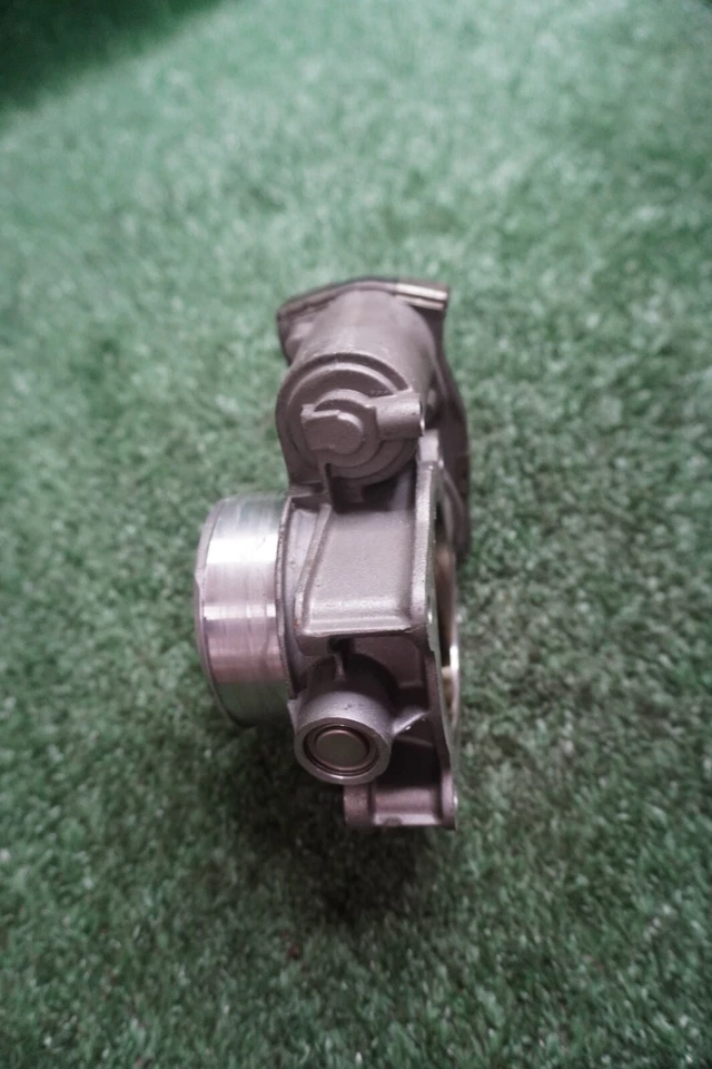 Chevrolet Captiva Sport 2014 2015 2,4 L carrocería del acelerador fabricante de equipos originales 84 k millas 13843 QYRP Foto 3 de 4