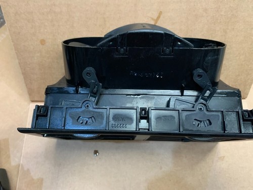 FERRARI 348 CENTER DASH AIR VENT 64320000 - Picture 7 of 9