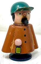 R&auml;uchermann Kuttenmann R&auml;ucherm&auml;nnchen Ulbricht ? W&auml;rter Erzgebirge ALT 11cm /12