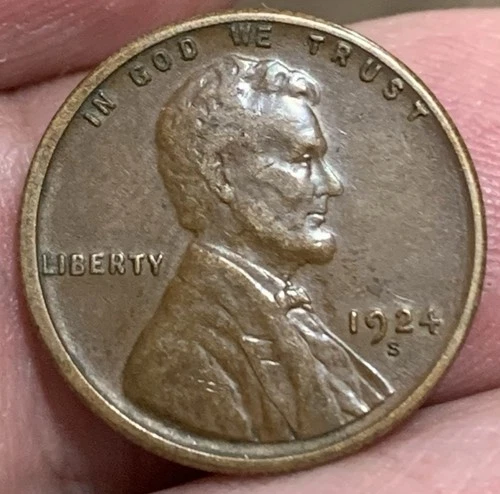 1924s Lincoln Cent nice original AU condition coin with no issues!