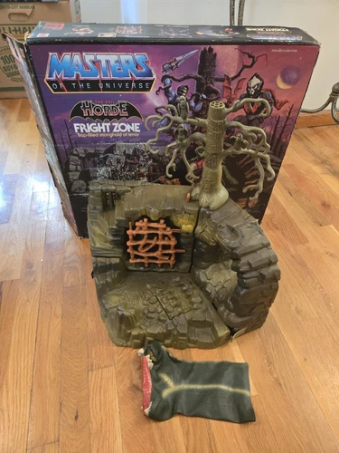 Vintage Mattel HeMan MOTU Masters Universe Fright Zone Playset 100% Complete Box