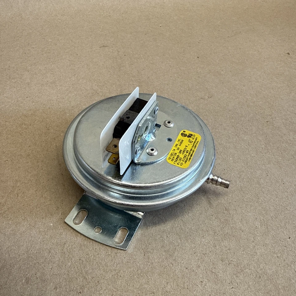 TRIDELTA FS6008-309 Air Pressure Switch 42-21582-09 - Image 3 of 4