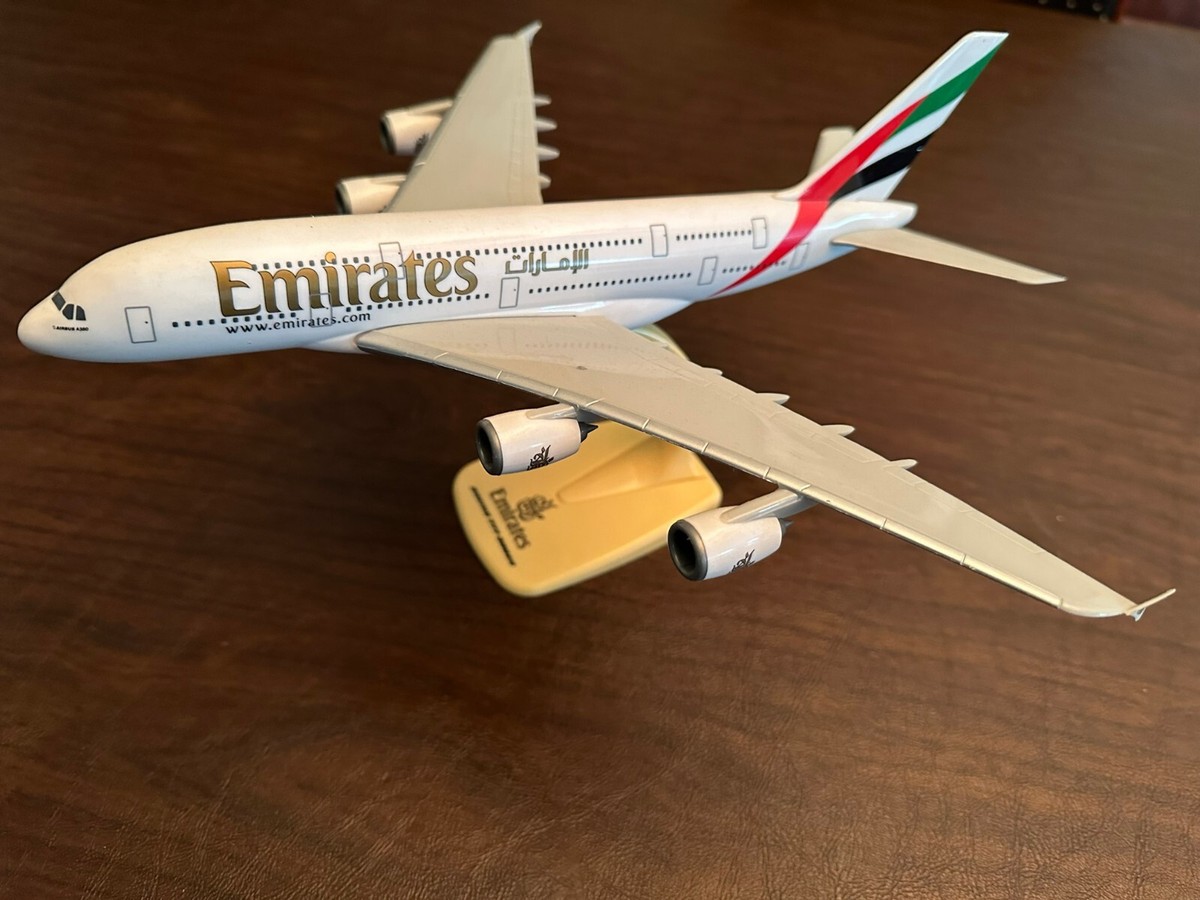 EMIRATES Airbus A380 Model Aircraft - scale 1:200 | eBay