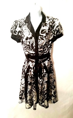 Speechless Women's Dress Black & White Button Up V-Neck Floral Design Size 7