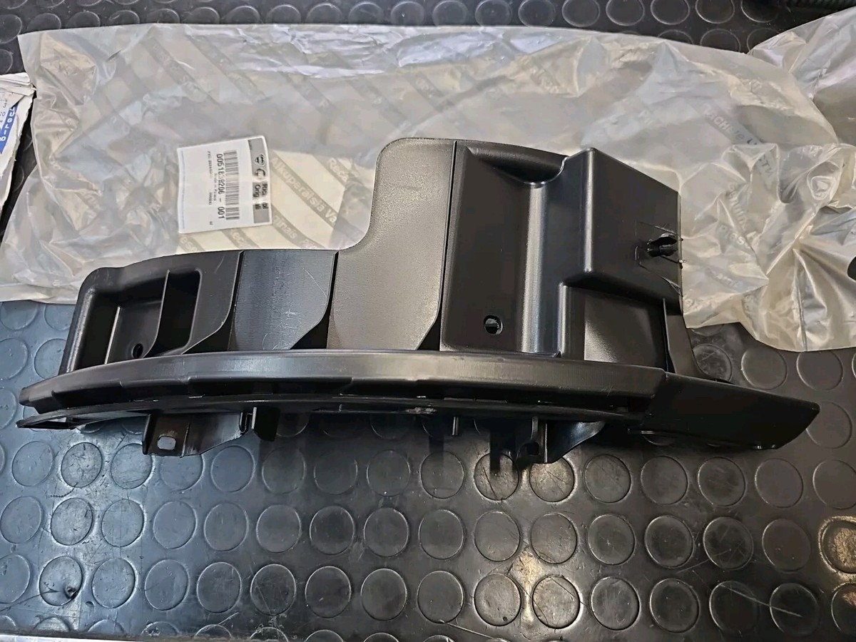 Staffa Paraurti Posteriore Destra Lancia Y 2011 2024 51839206 | eBay