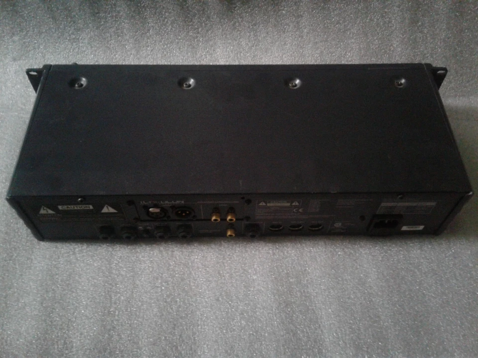 TC HELICON VOICE PRISM PLUS-RARE VOCALS/VOICES/HARMONY PROCESSOR+SOUNDCRAFT CARD - Image 3 of 4