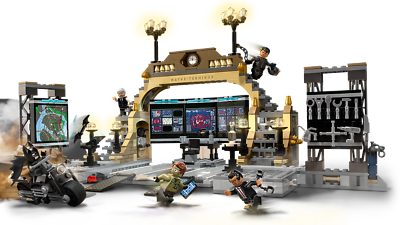 LEGO Super Heroes: Batcave: The Riddler Face-off (76183) for sale