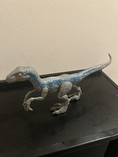 Jurassic World Velociraptor Blue 15