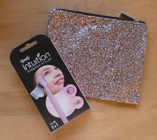 GLOSSYBOX Kosmetik Abendtäschchen Glitzer Tasche + Augenbrauen Styler *NEU*