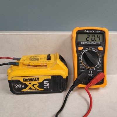 OEM DeWalt DCB205 20V Max XR Premium 5AH Lithium-ion 2022 Battery REFRESHED Pack