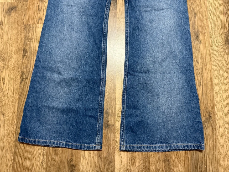 Vanity Jeans, Women's Size 26x31, Blue, Denim, Flared Leg, Button Fly 38" Length - Image 3 of 4