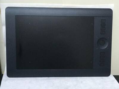 WACOM PTH-651 INTUOS5 MEDIUM TOUCH TABLET - BLACK F/S