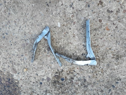 Peugeot 2006 SW Motorhaubenscharnier Motorhaube Scharnier Links Rechts