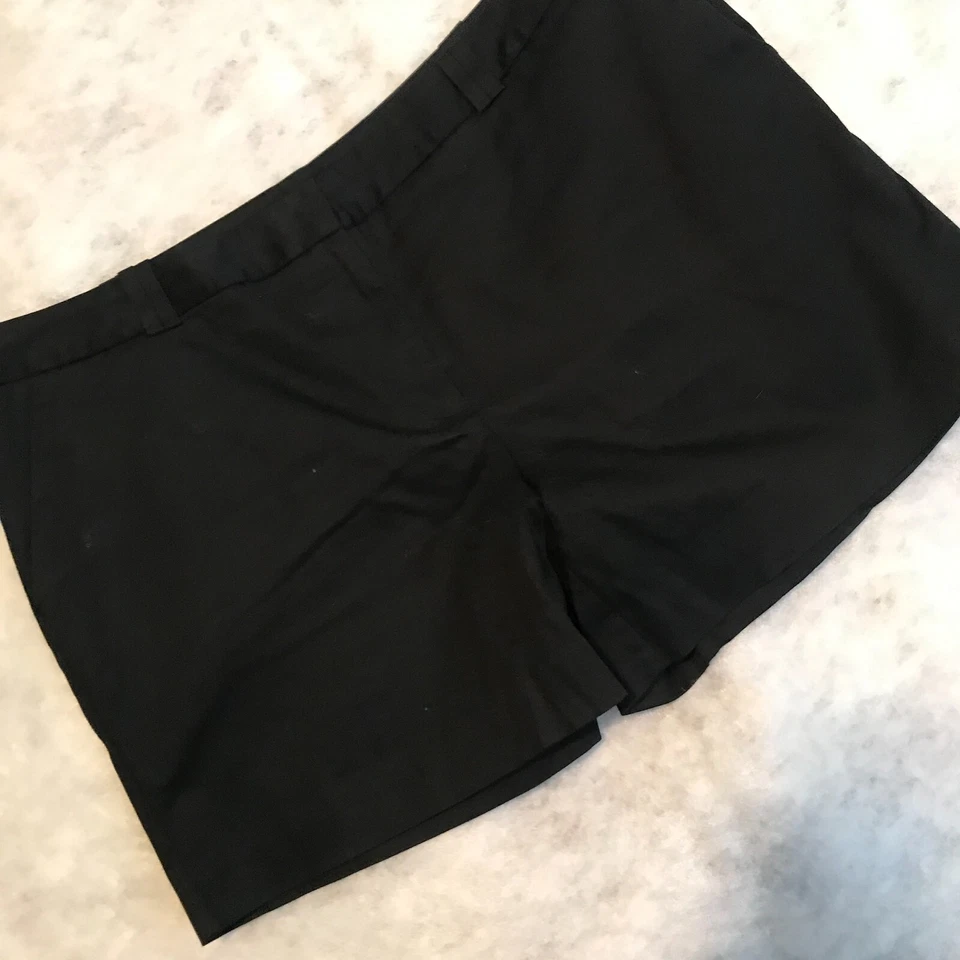 Worthington Shorts Size 16 Black Modern Fit Dressy Occasions Stretch Mid Length - Image 4 of 4