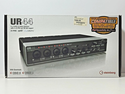 Steinberg UR44 Black 24-Bit/192kHz D-PRE Mic Preamps USB 2.0 Audio Interface