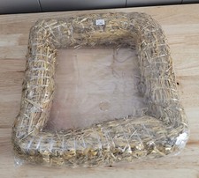 Unbranded STRAW SQUARE WREATH Size: 11"x11"x2.5" Craft-Home Decor NOS