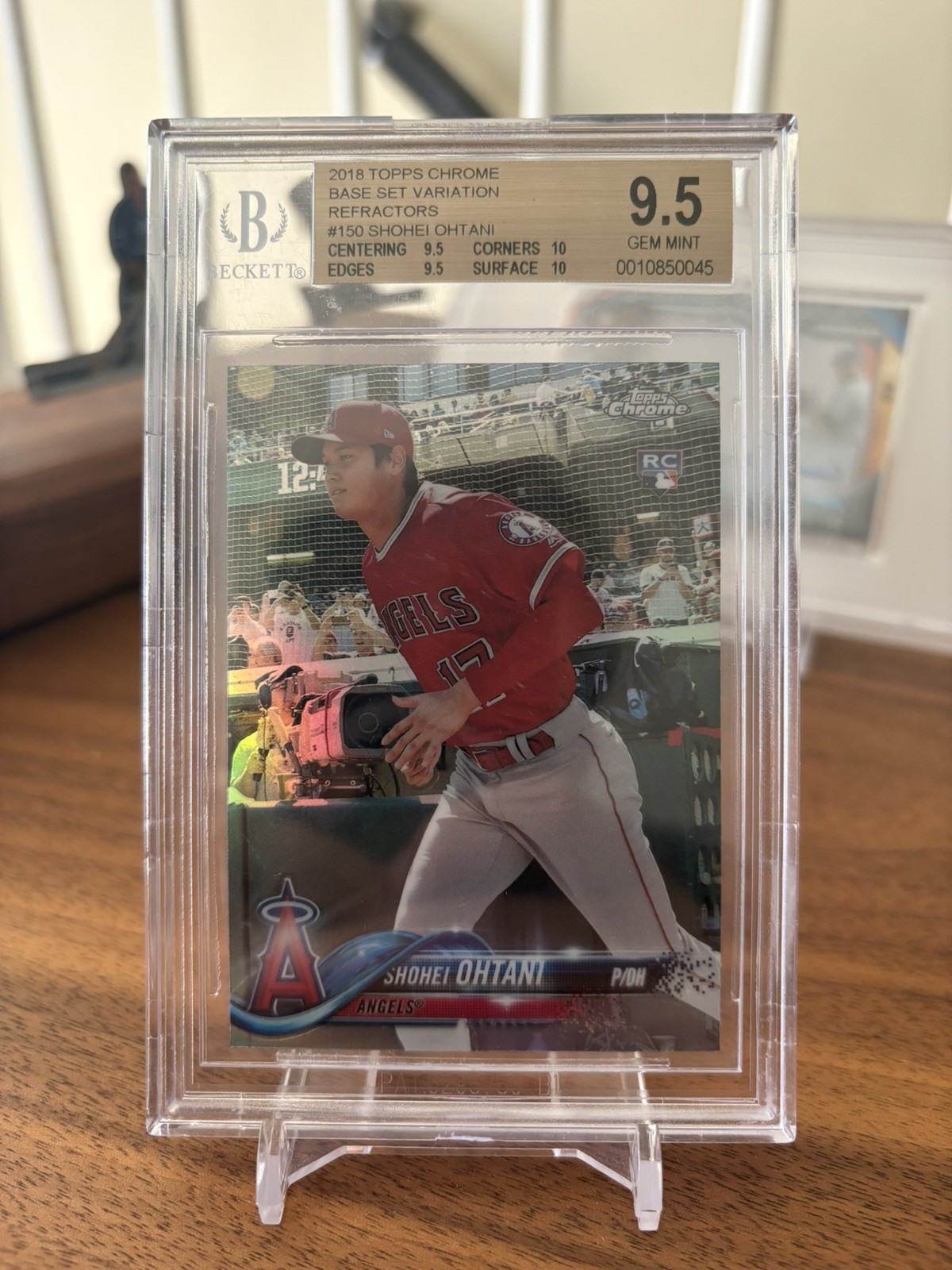 2018 Topps Chrome Variation Refractor Shohei Ohtani #150 Rookie BGS 9.5 TRUEGEM+