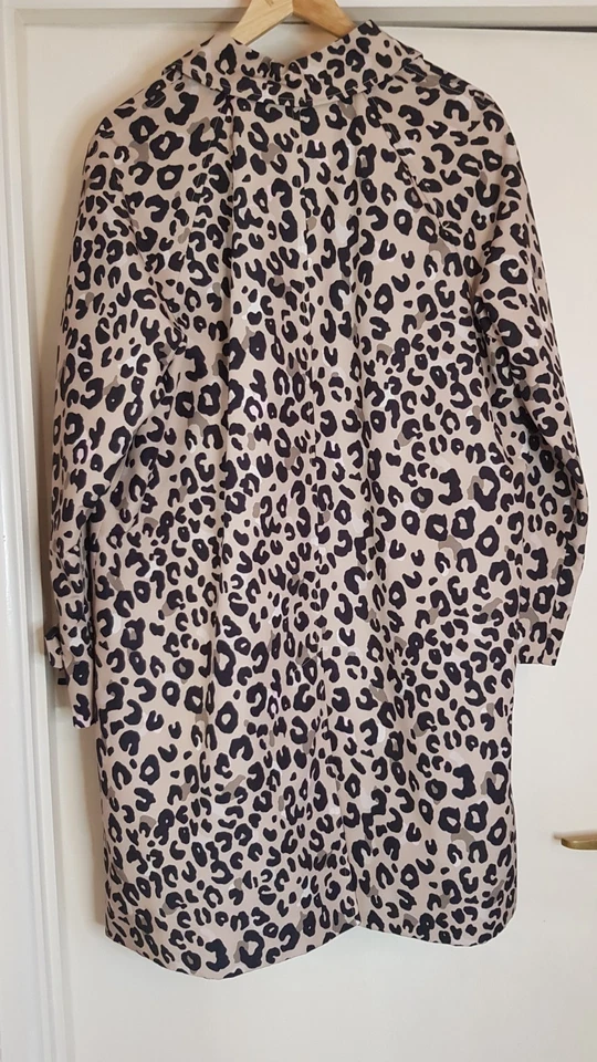 Impermeable M&S 14 Leopardo Estampado Animal Forrado Excelente Estado Foto 3 de 4