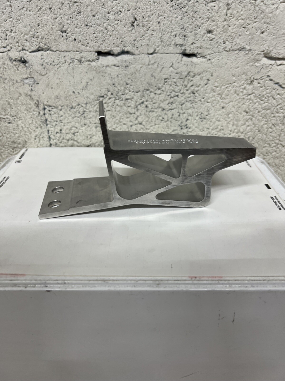ASTON MARTIN VANTAGE REAR RH REINFORCEMENT OEM KY63-17F798-AA #C051