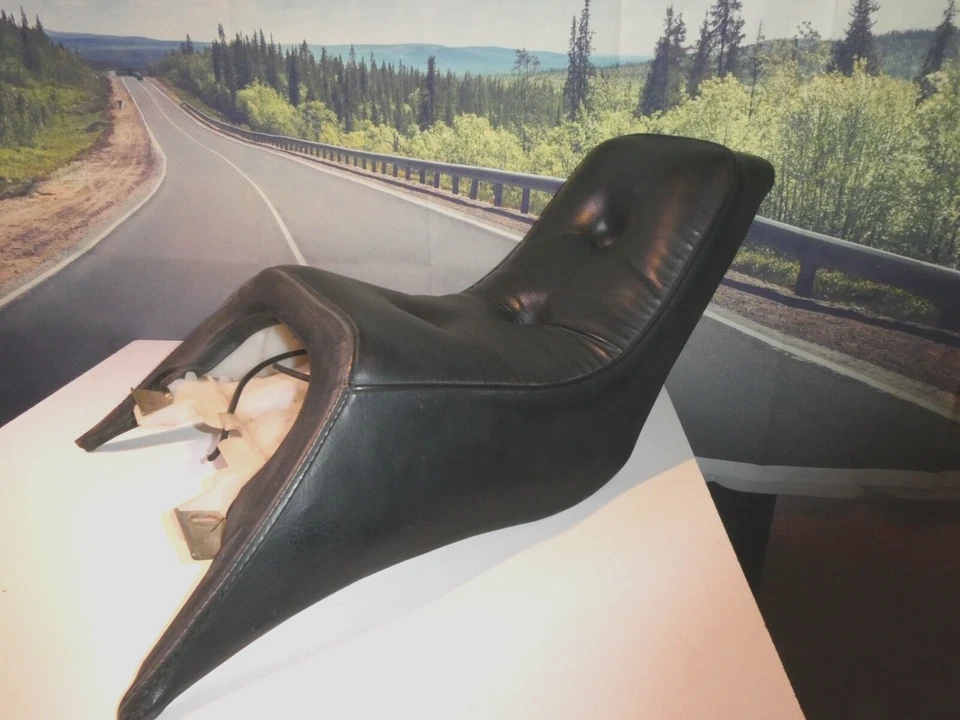 Asiento Suzuki Madura sección trasera pasajero 1985-1986 45300-05A10-59N GV 1200 OH Foto 2 de 4