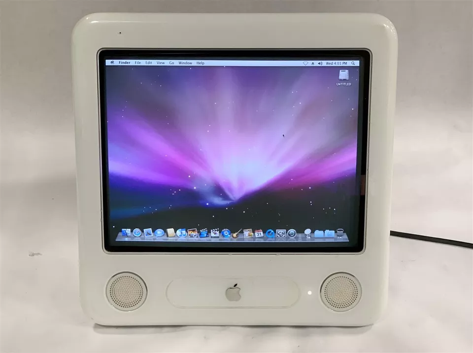 Apple eMac G4 A1002 PowerMac 6,4 1.25GHz PowerPC CPU 2GB RAM 250GB HDD OSX 10.5 - Image 2 of 4