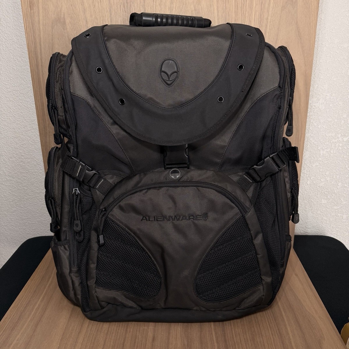 black leather sleek backpack ULX Classic Leather Backpack