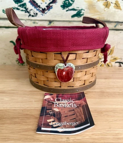 Rare 2005 Longaberger Bushel “Hostess Only” Basket, W/Liners & Apple Tie on