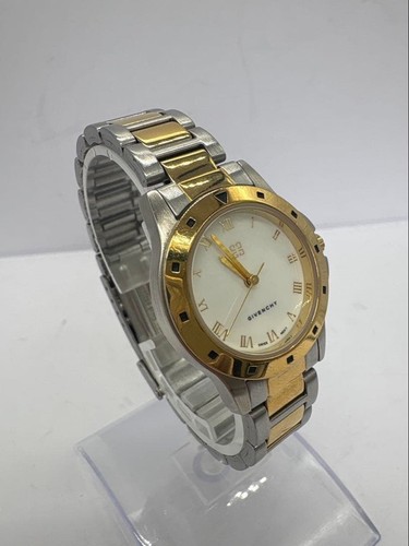 Working GIVENCHY Watch