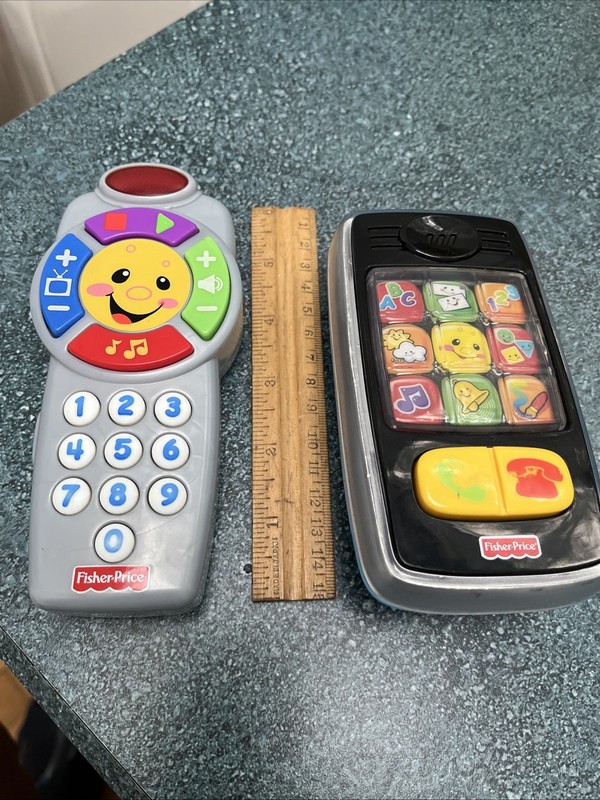 2 Vintage Fisher Price Laugh & Learn Phone & TV Remote Preschool Toy