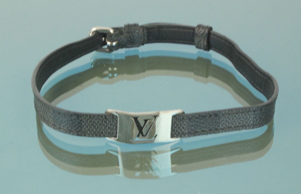 LOUIS VUITTON M6623E Sign it Bracelet Damier Black Leather LOUIS VUITTON M6623E Sign it Bracelet Damier Black Leather