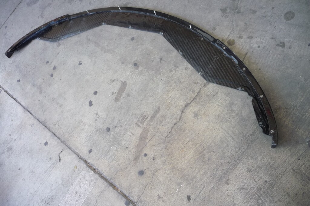 2008 Bugatti Veyron 16:4 Front Bumper Lower Diffuser Carbon Fiber Shield Cover
