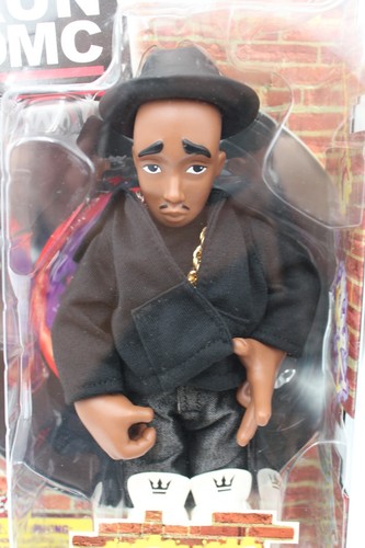 2002 RUN DMC MEZCO TOYZ ** RUN ** 8" INCH ACTION FIGURE NEW IN BOX (US SELLER) - Picture 2 of 7